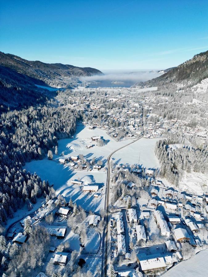 Alpenoase Schliersee - Grosse Suite Mit Sauna Oder Gemuetliche Studio Appartements Екстер'єр фото